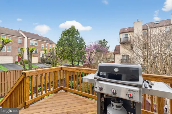 $749,950 | 6544 River Tweed Lane, Alexandria, VA 22312