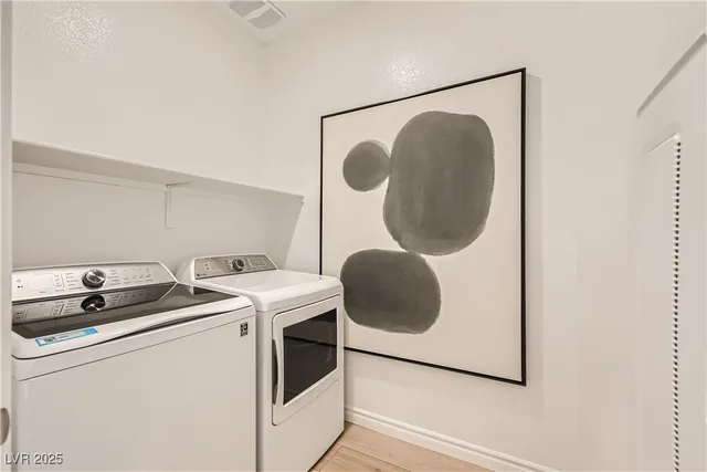 $425,420 | 242 White Crest Peak Avenue, Henderson, NV 89015