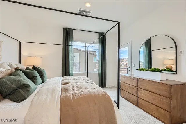 $425,420 | 242 White Crest Peak Avenue, Henderson, NV 89015