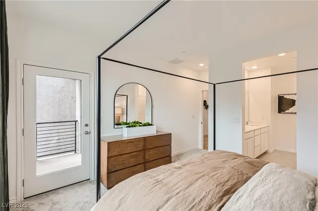 $425,420 | 242 White Crest Peak Avenue, Henderson, NV 89015