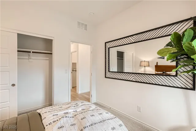 $425,420 | 242 White Crest Peak Avenue, Henderson, NV 89015