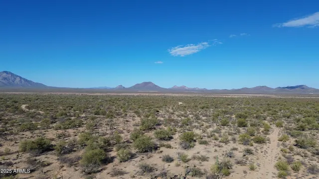 $12,330,000 | 411-lots West 411-lots W Reata Boulevard, Tucson, AZ 85736