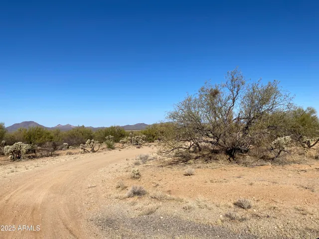 $12,330,000 | 411-lots West 411-lots W Reata Boulevard, Tucson, AZ 85736