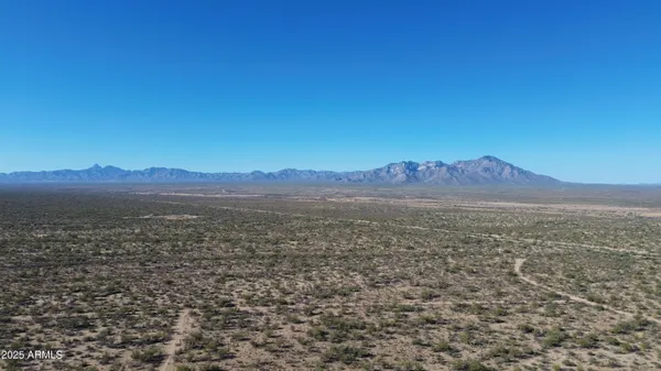 $12,330,000 | 411-lots West 411-lots W Reata Boulevard, Tucson, AZ 85736