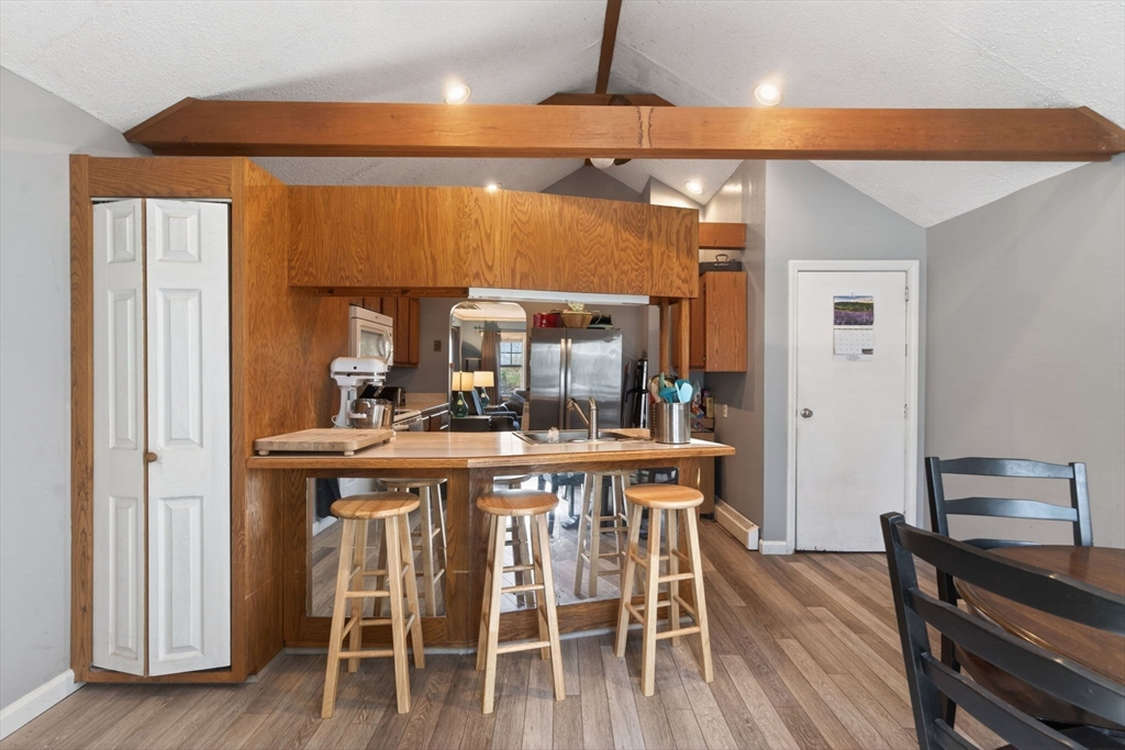 105 Connolly Road Avon, MA 02322 - Photo 14 of 34