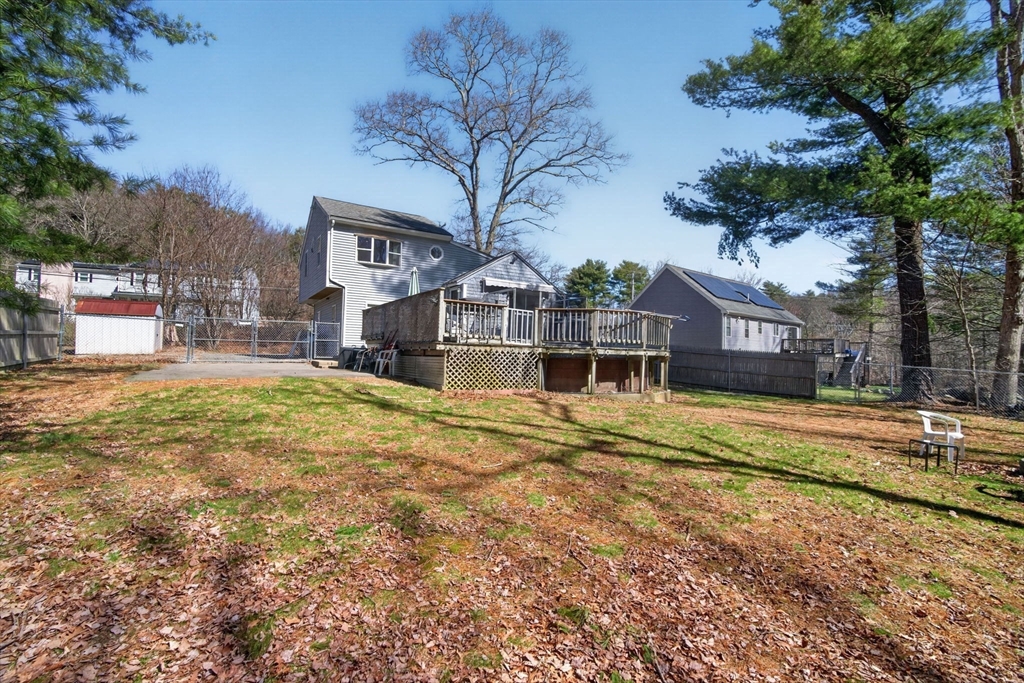 105 Connolly Road Avon, MA 02322 - Photo 24 of 34