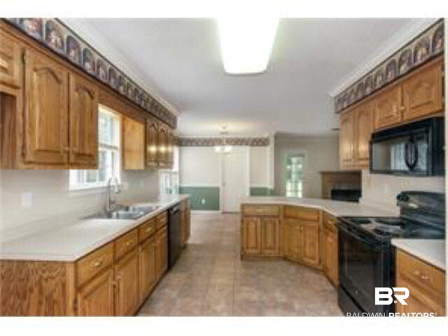 811 Wesley Avenue Mobile, AL 36609 - Photo 5 of 21