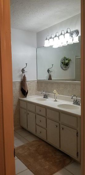 355 Loyston Road Andersonville, TN 37705 - Photo 30 of 37 Master Bath w Large Double Vanity