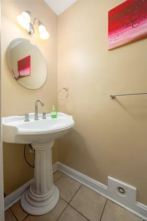 $299,900 | 375 Salt Point Turnpike, Unit 1G, Poughkeepsie, NY 12603