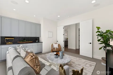 $3,455,000 | 15045 Southeast 45th Place, Bellevue, WA 98006