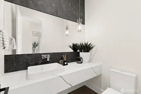 $3,455,000 | 15045 Southeast 45th Place, Bellevue, WA 98006