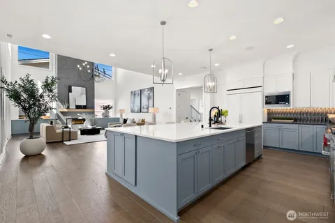 $3,455,000 | 15045 Southeast 45th Place, Bellevue, WA 98006