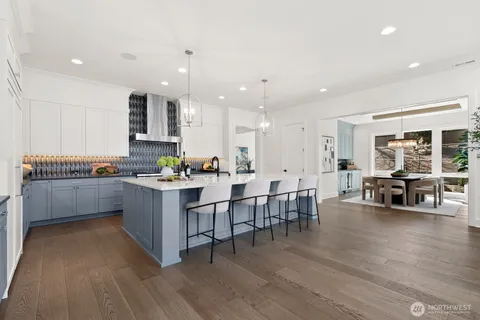 $3,455,000 | 15045 Southeast 45th Place, Bellevue, WA 98006