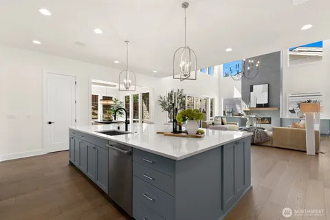 $3,455,000 | 15045 Southeast 45th Place, Bellevue, WA 98006