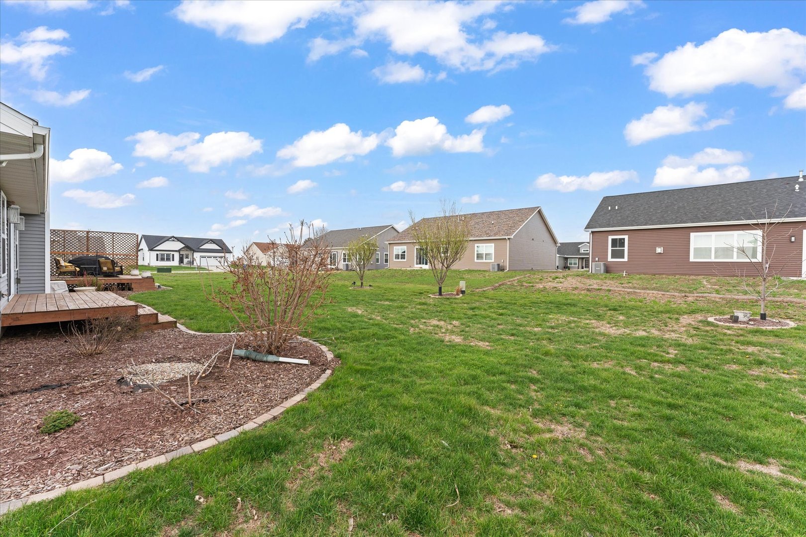 3503 South Deer Ridge Drive Urbana, IL 61802 - Photo 40 of 51 a view of a street with a building in the background