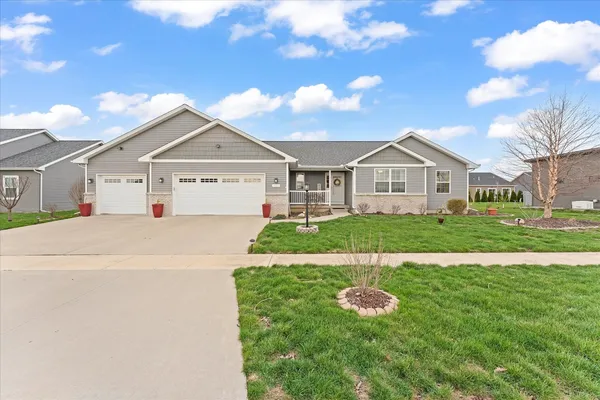$429,900 | 3503 South Deer Ridge Drive, Urbana, IL 61802