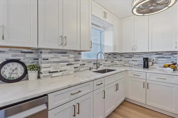 $1,800 | 4210 Ironwood Circle, Unit 103J, Bradenton, FL 34209