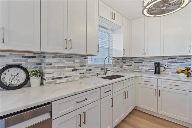 $1,800 | 4210 Ironwood Circle, Unit 103J, Bradenton, FL 34209