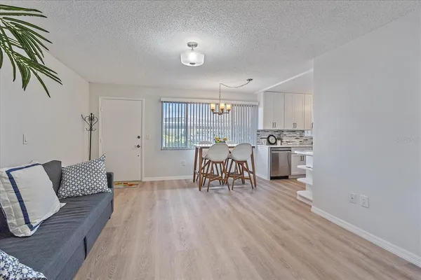 $1,800 | 4210 Ironwood Circle, Unit 103J, Bradenton, FL 34209