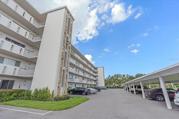 $1,800 | 4210 Ironwood Circle, Unit 103J, Bradenton, FL 34209