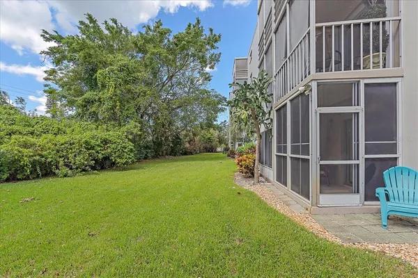 $1,800 | 4210 Ironwood Circle, Unit 103J, Bradenton, FL 34209