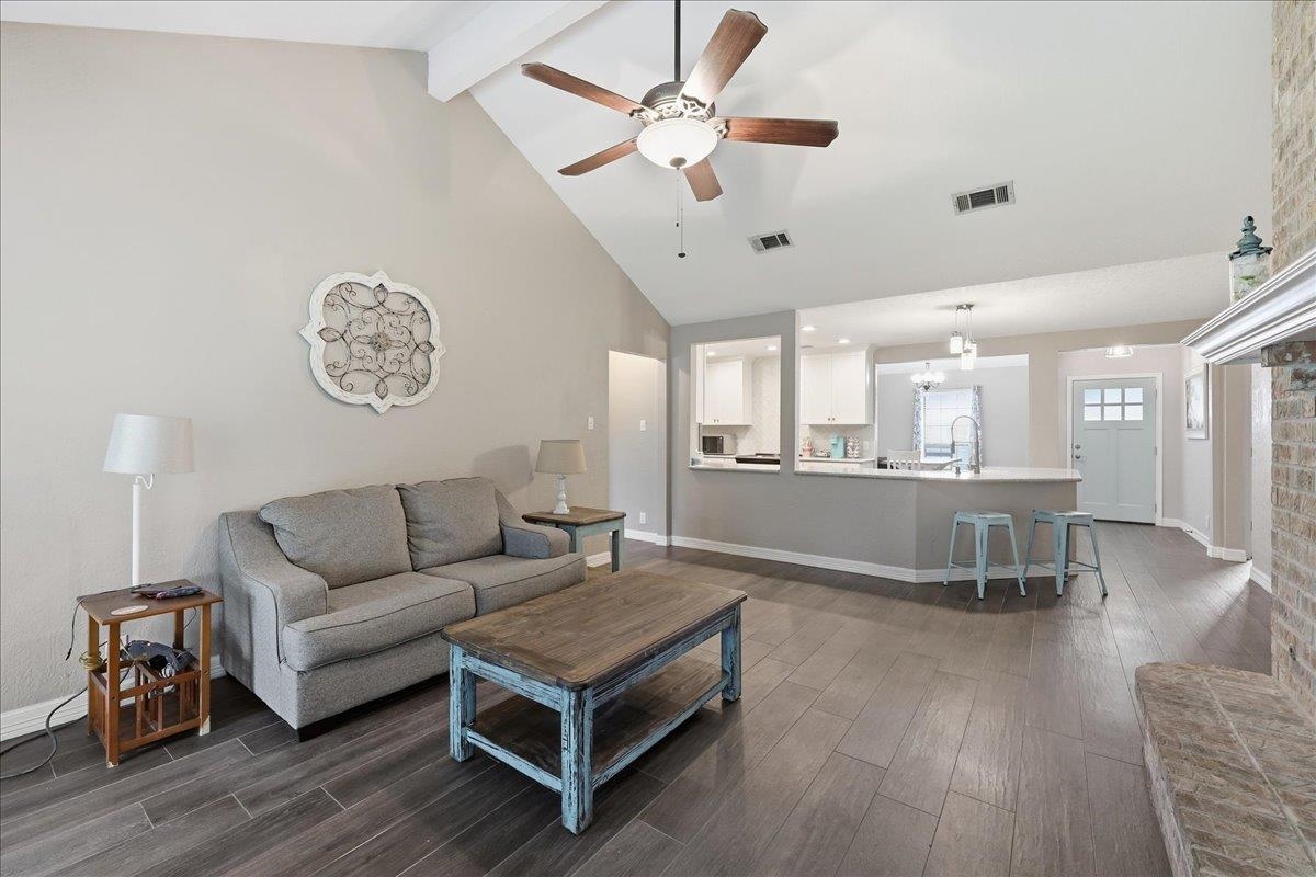 2431 Postoak Lane Groves, TX 77619 - Photo 8 of 22