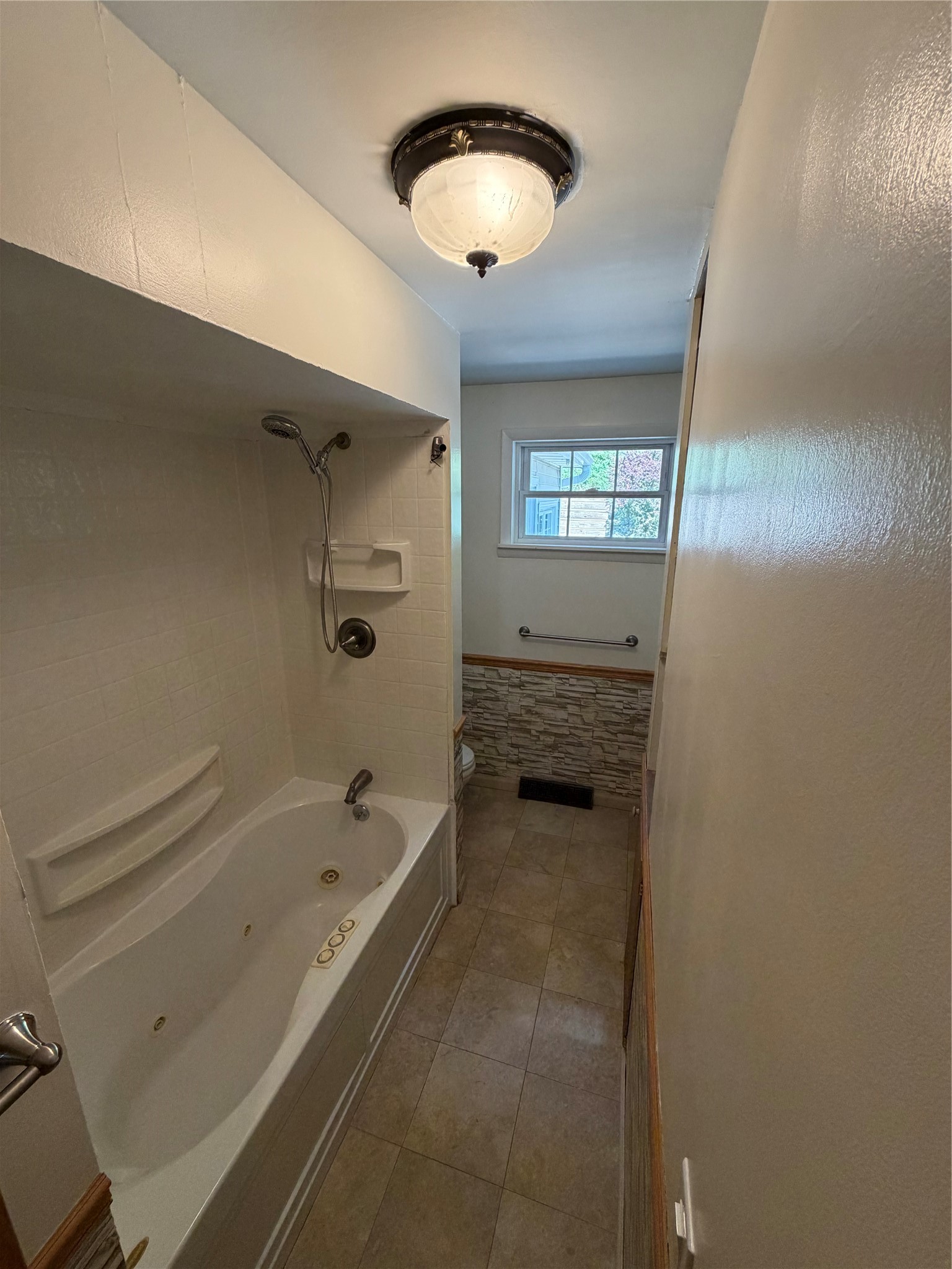13 Spring Street Binghamton, NY 13903 - Photo 21 of 43