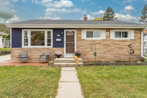 $330,000 | 1509 Aldoro Drive, Waukesha, WI 53188