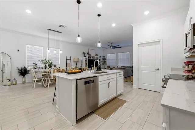 $4,400 | 7410 South Faul Street, Tampa, FL 33616