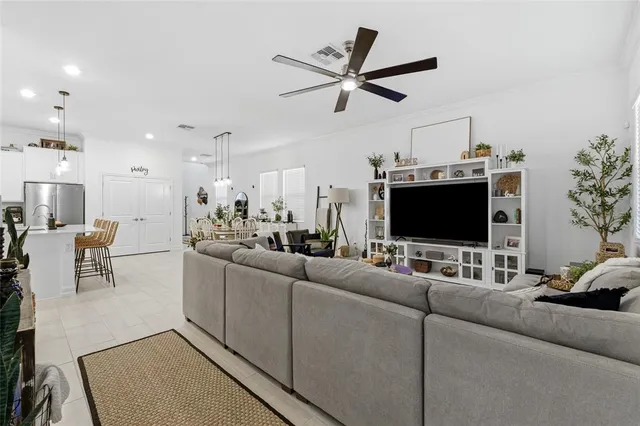 $4,400 | 7410 South Faul Street, Tampa, FL 33616