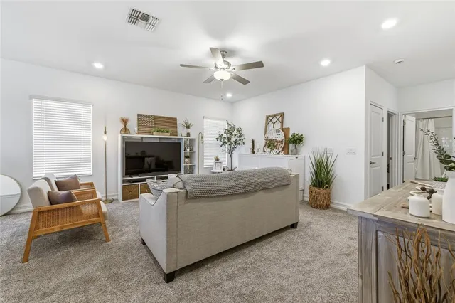 $4,400 | 7410 South Faul Street, Tampa, FL 33616