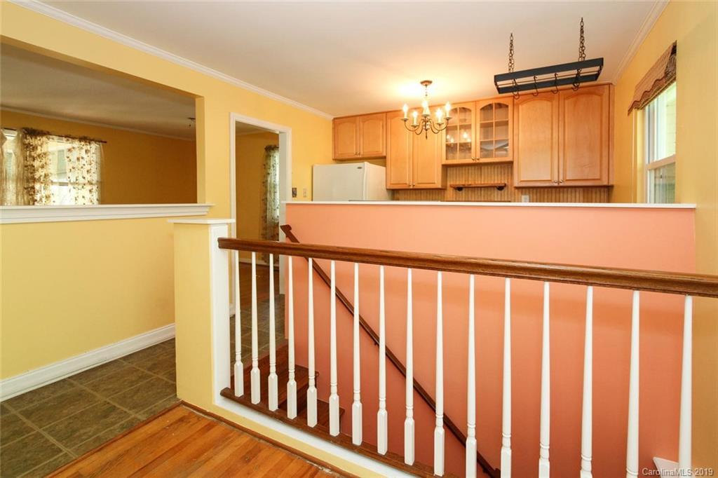 5110 Valley Stream Road Charlotte, NC 28209 - Photo 12 of 28 Gallery Image 12