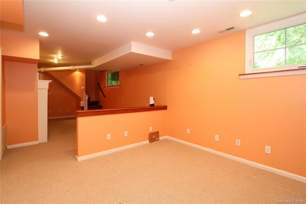 5110 Valley Stream Road Charlotte, NC 28209 - Photo 15 of 28 Gallery Image 15