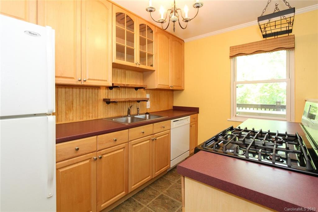 5110 Valley Stream Road Charlotte, NC 28209 - Photo 6 of 28 Gallery Image 6