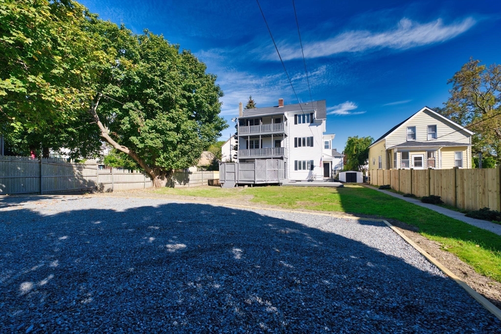 54 Grinnell Street Fall River, MA 02721 - Photo 5 of 41 Gallery Image 5