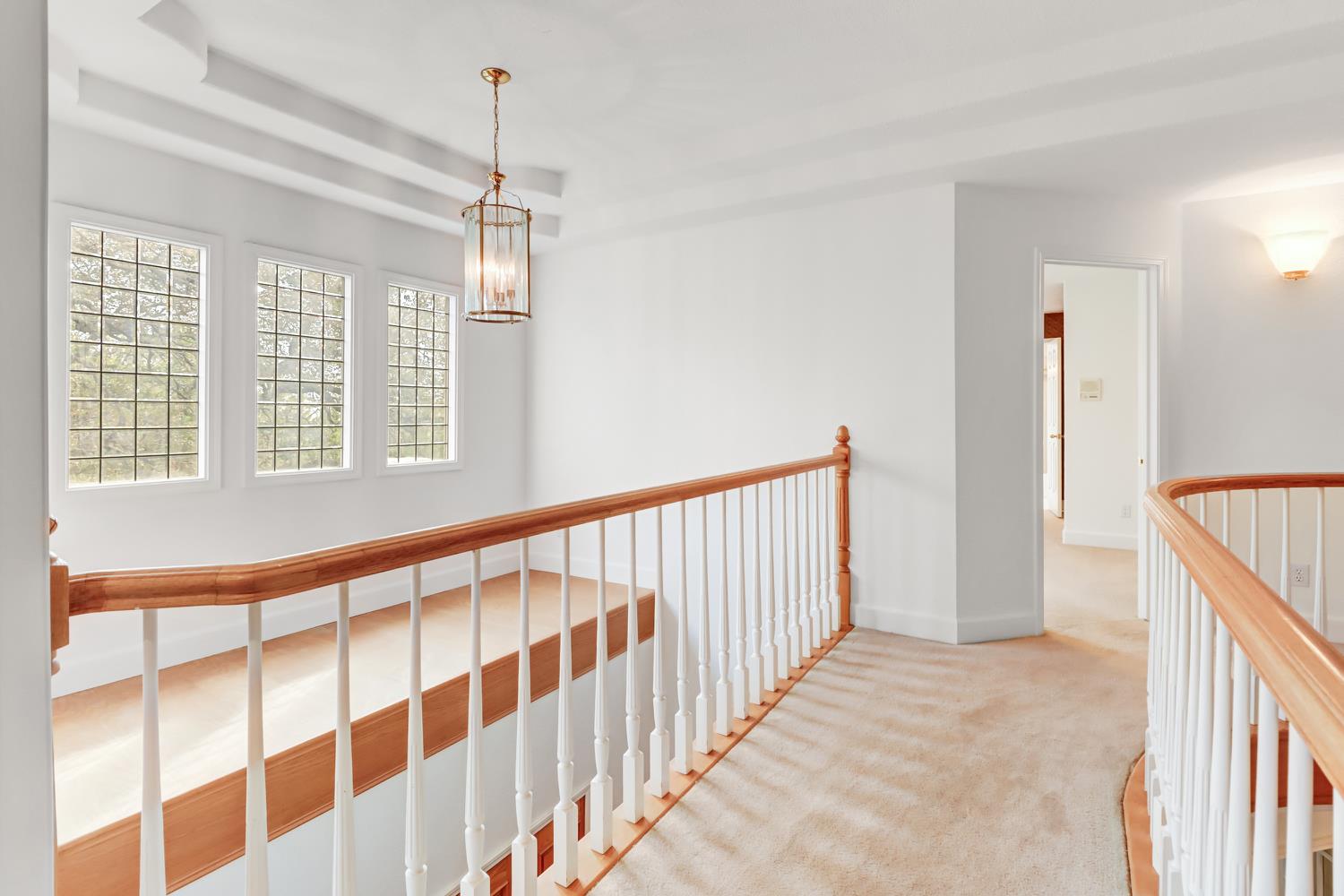 3058 Ridgeview Drive El Dorado Hills, CA 95762 - Photo 36 of 73 a view of a hallway with windows