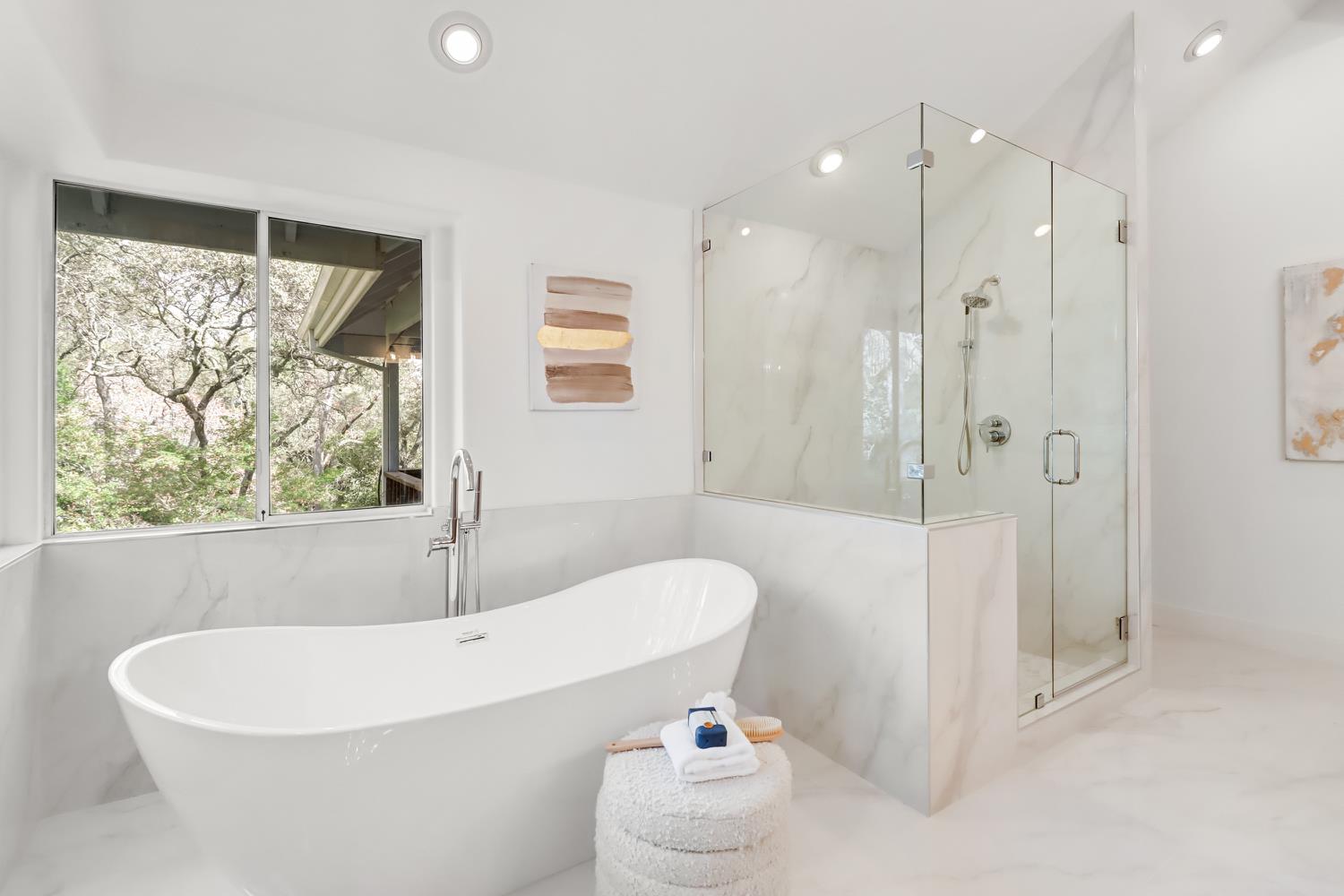 3058 Ridgeview Drive El Dorado Hills, CA 95762 - Photo 5 of 73 a white bath tub sitting next to a white toilet