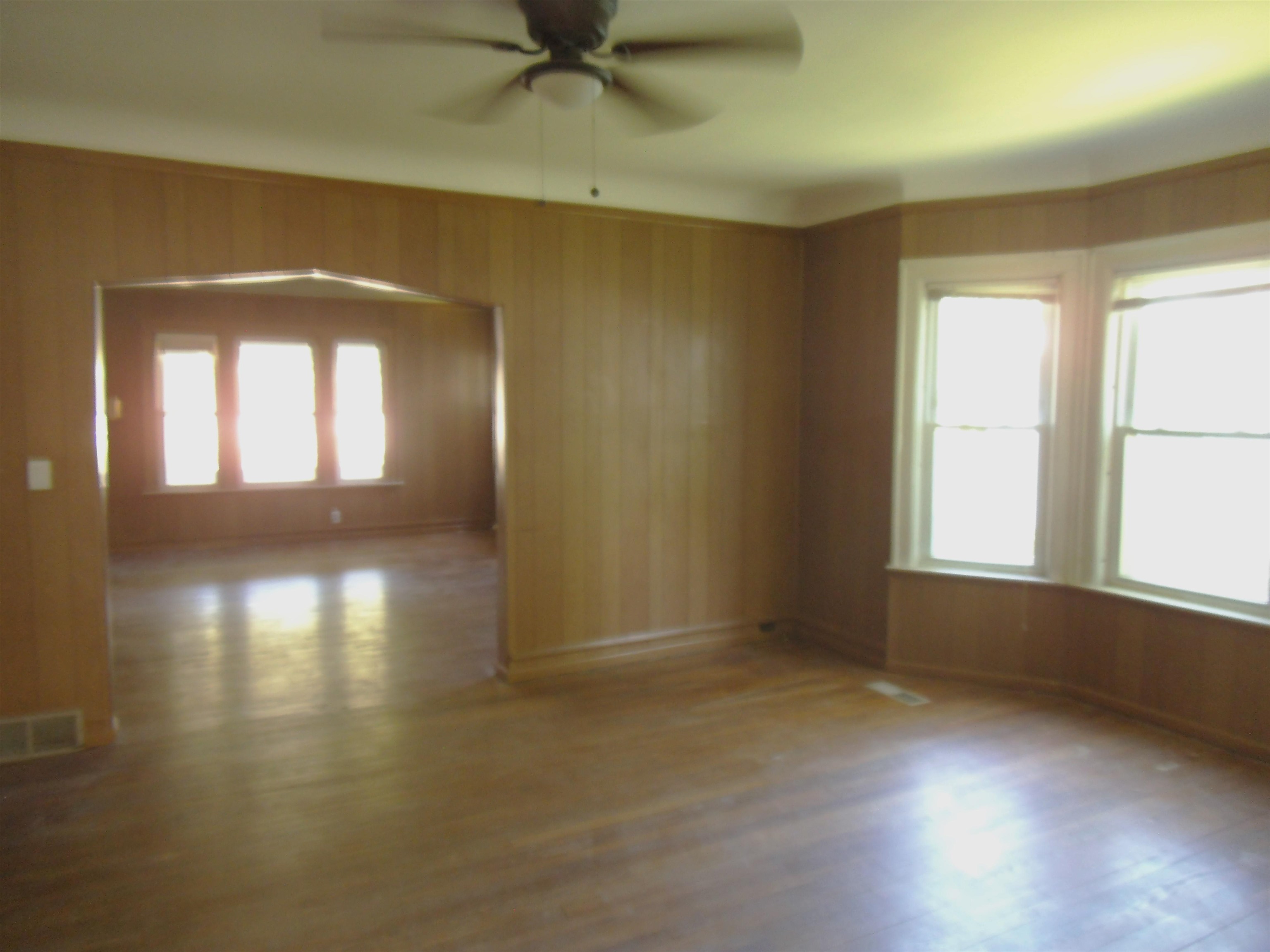 2172 2nd Street Bay City, MI 48708 - Photo 5 of 19 Gallery Image 5