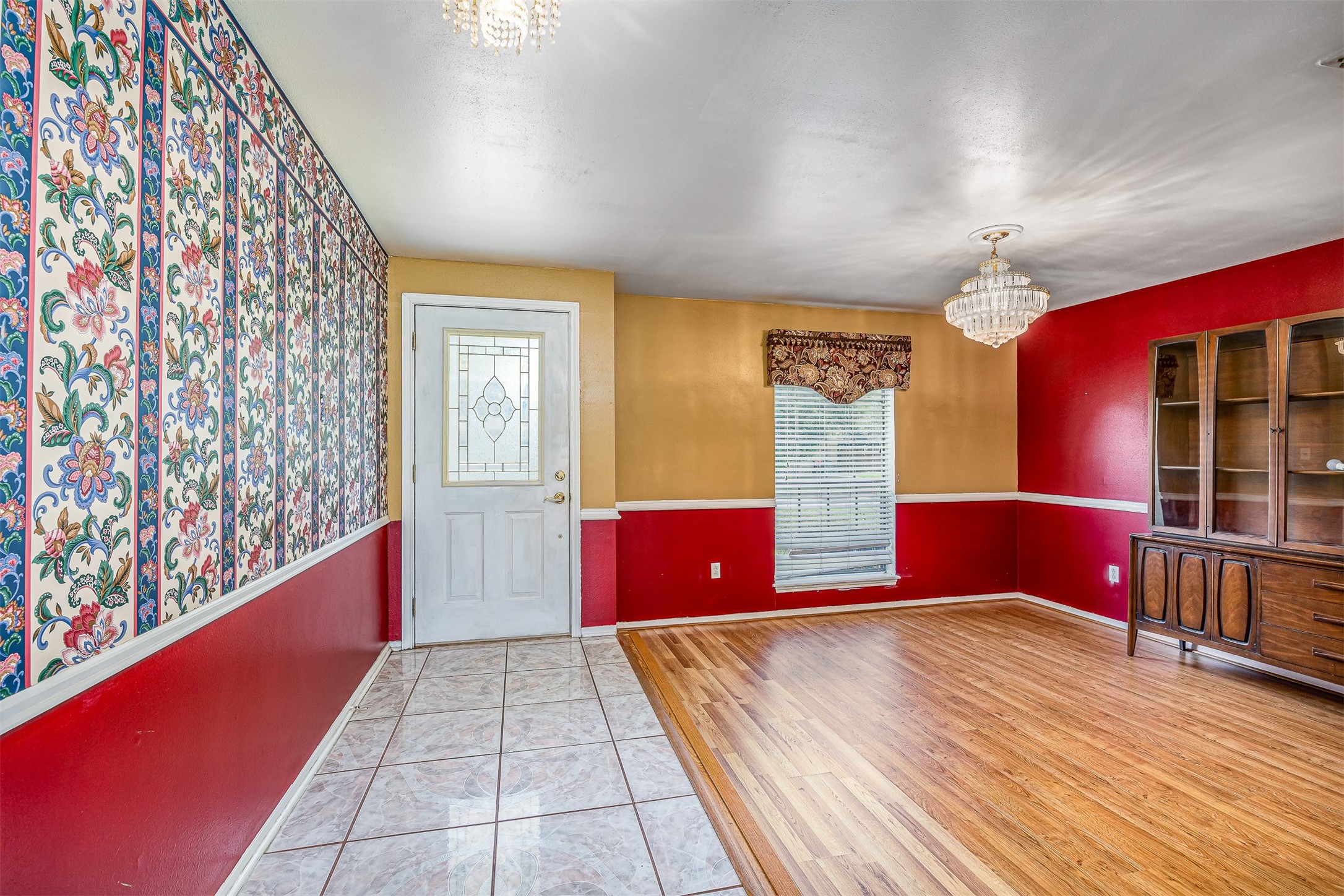 206 Kelly Lane Baytown, TX 77521 - Photo 28 of 38 A peek back at the front door.