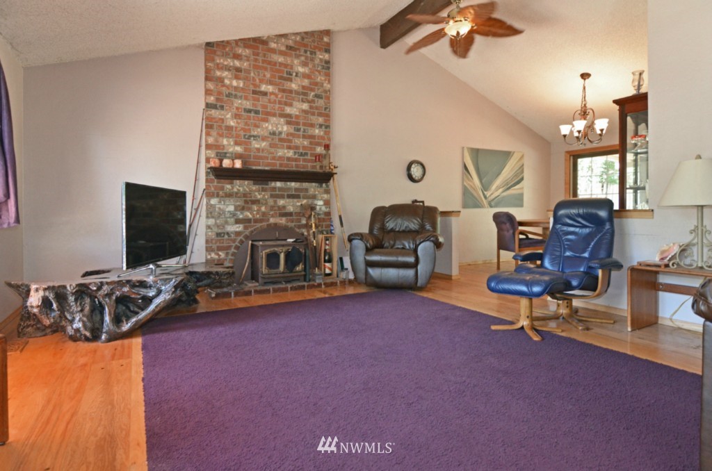1117 202nd Street Southeast Bothell, WA 98012 - Photo 2 of 16