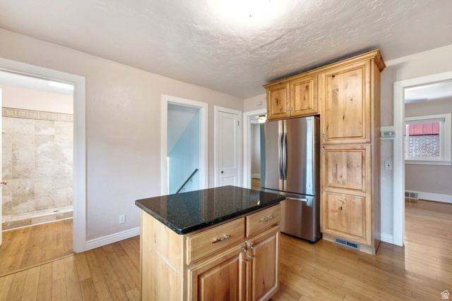 633 500 North Provo, UT 84601 - Photo 28 of 59 Updated kitchen with modern appliances