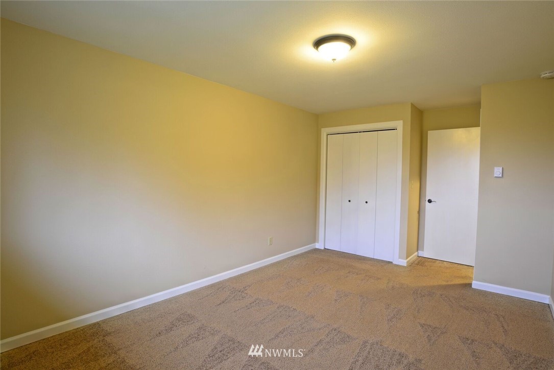 13794 Marihugh Road Mount Vernon, WA 98273 - Photo 12 of 16 Gallery Image 12