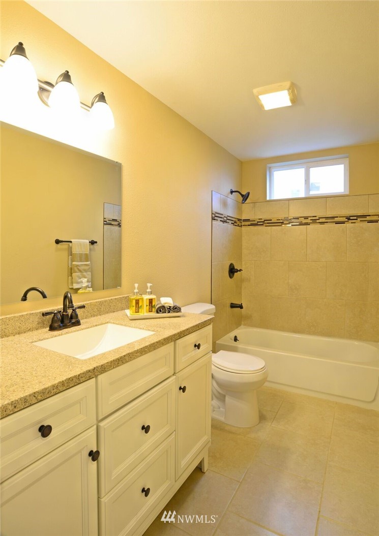 13794 Marihugh Road Mount Vernon, WA 98273 - Photo 14 of 16 Gallery Image 14