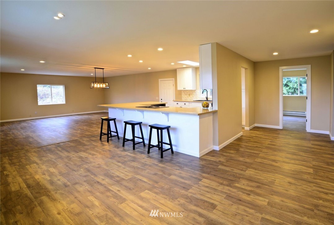 13794 Marihugh Road Mount Vernon, WA 98273 - Photo 6 of 16 Gallery Image 6