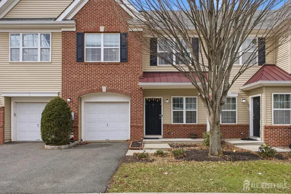 $675,000 | 4 Masters Boulevard, Unit 4, Piscataway, NJ 08854