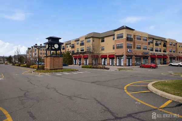 $675,000 | 4 Masters Boulevard, Unit 4, Piscataway, NJ 08854