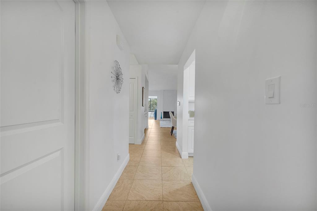 3 Escondido Circle, Unit 3 Altamonte Springs, FL 32701 - Photo 3 of 32