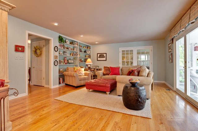 135 Old Mill Road Barrington, IL 60010 - Photo 5 of 25
