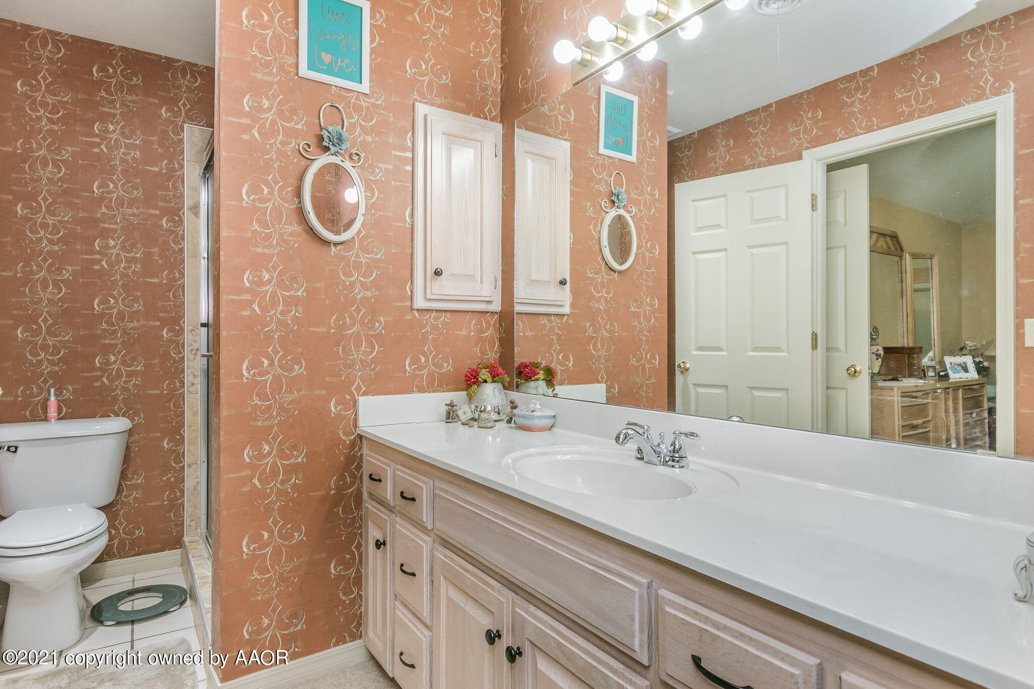 3115 Hobbs Road Amarillo, TX 79109 - Photo 13 of 19 13-web-or-mls-Master Bathroom