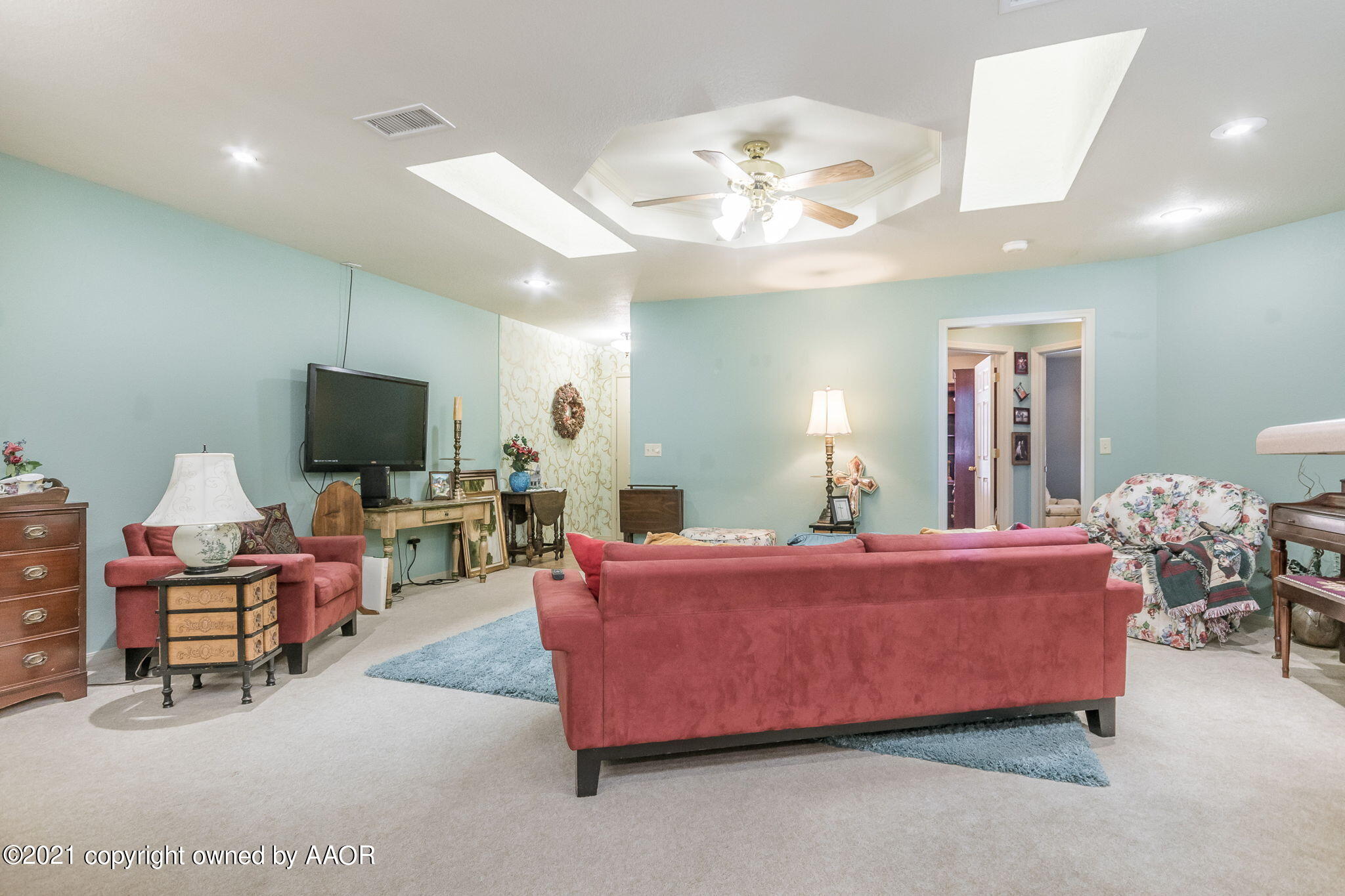 3115 Hobbs Road Amarillo, TX 79109 - Photo 2 of 19 2-web-or-mls-Living Room